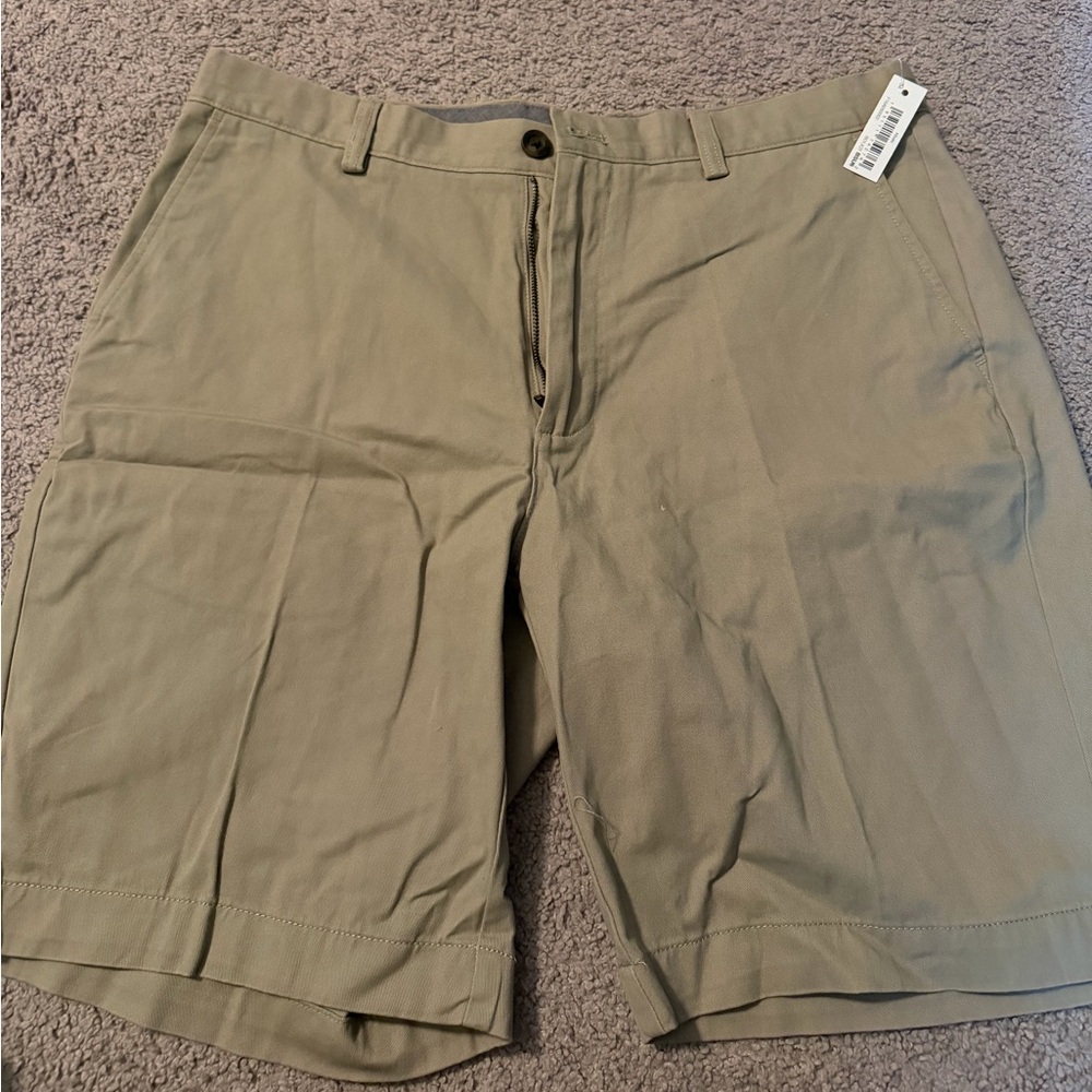 Amazon Essentials Men's Khaki Flat Front Shorts